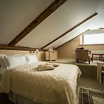 Ammende Restaurant And 5* 페르누