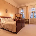 Ammende Restaurant&hotel 5*