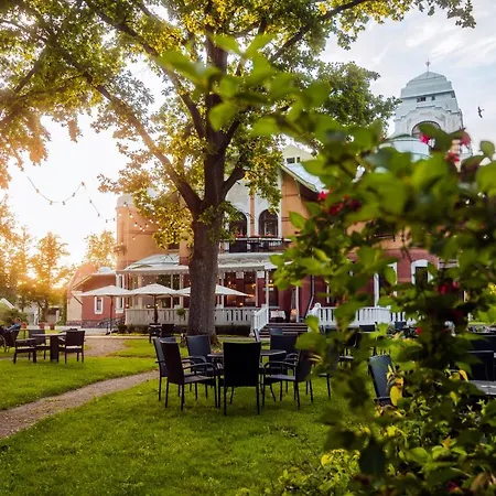 Ammende Restaurant And Hotell 5*