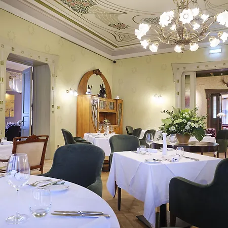 酒店 Ammende Restaurant And 5*