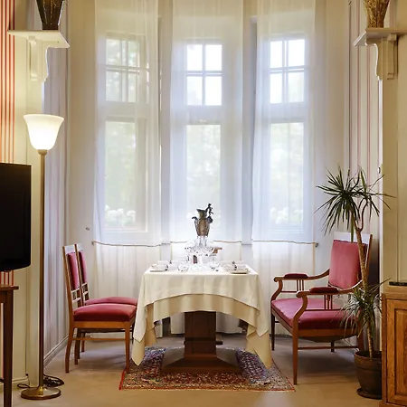 Ammende Restaurant And 5* Pärnu