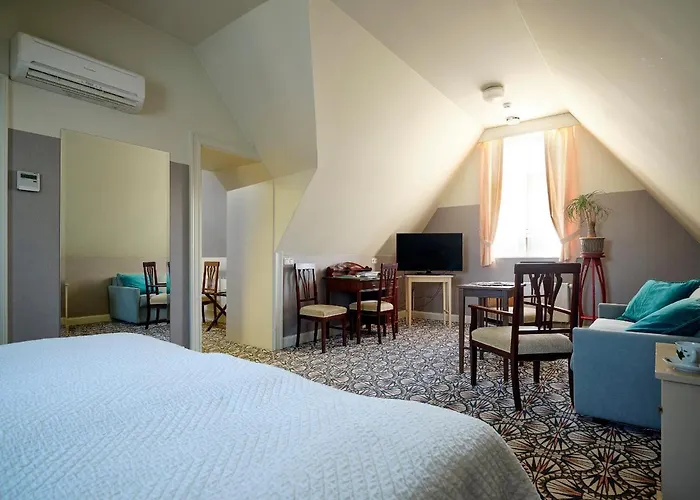 Hotel Ammende Restaurant And