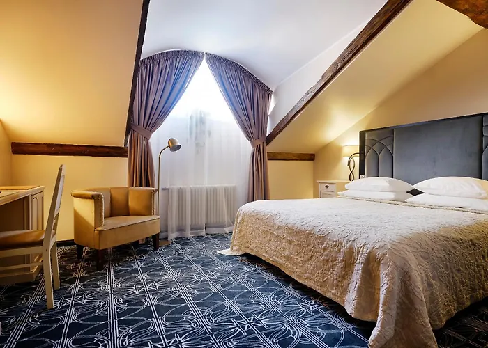 Ammende Restaurant&hotel 5*